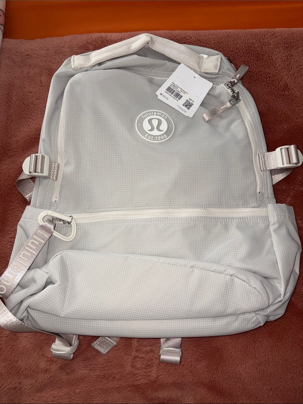 lululemon Light Gray Backpack - 🎒
